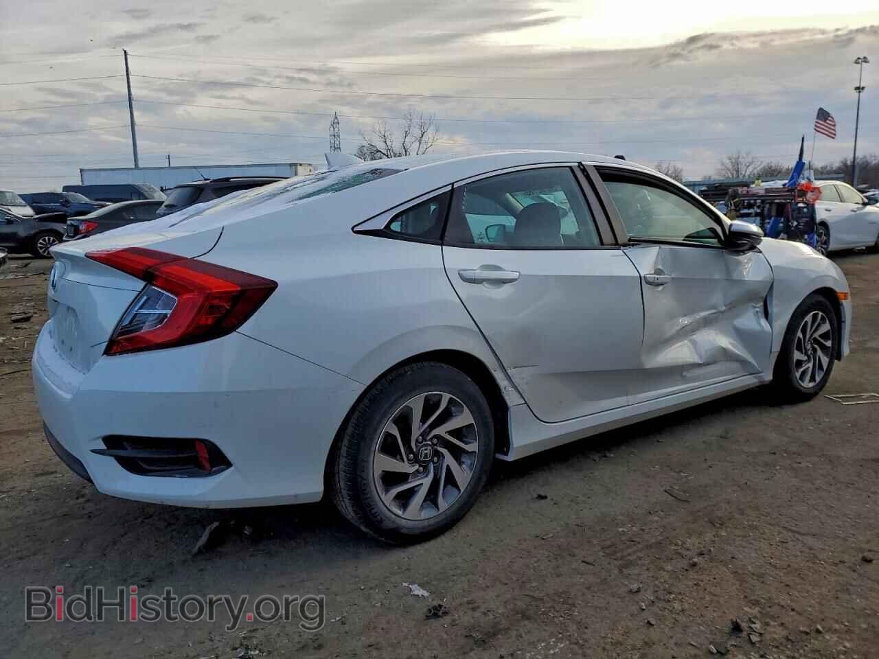 2017 HONDA CIVIC - VIN: 19XFC2F76HE076679 - Фото 3