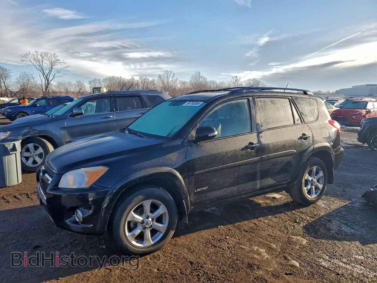 Photo JTMDF4DV8A5034964 - TOYOTA RAV4 2010