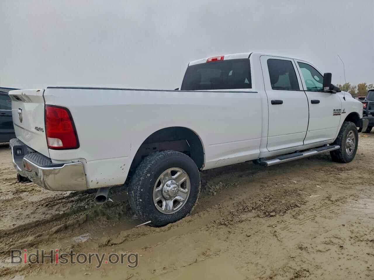 2017 RAM All Models - VIN: 3C6UR5HL3HG758237 - Photo 3