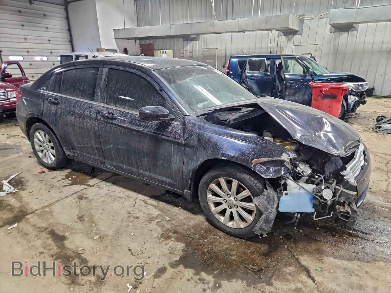 2012 CHRYSLER 200 - VIN: 1C3CCBBB2CN300374 - Фото 4