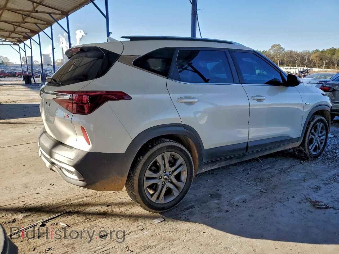 2021 KIA SELTOS - VIN: KNDEUCAA2M7126165 - Фото 3