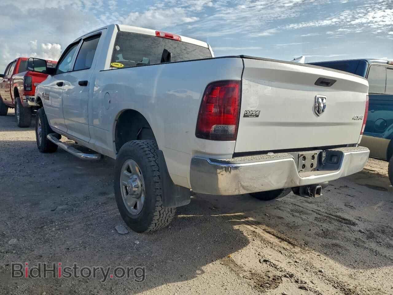 2014 RAM All Models - VIN: 3C6UR5CL7EG221471 - Photo 2