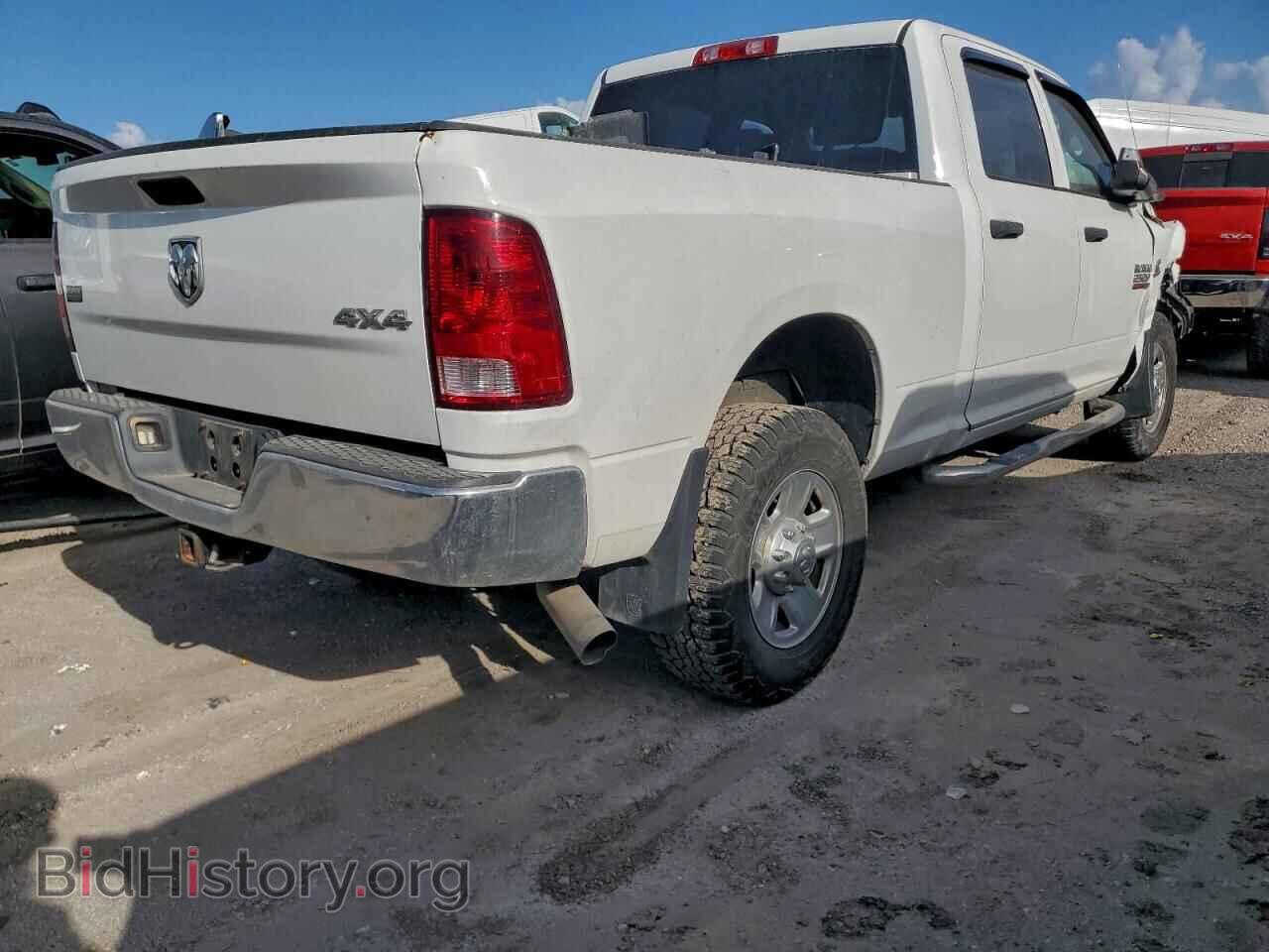 2014 RAM All Models - VIN: 3C6UR5CL7EG221471 - Photo 3