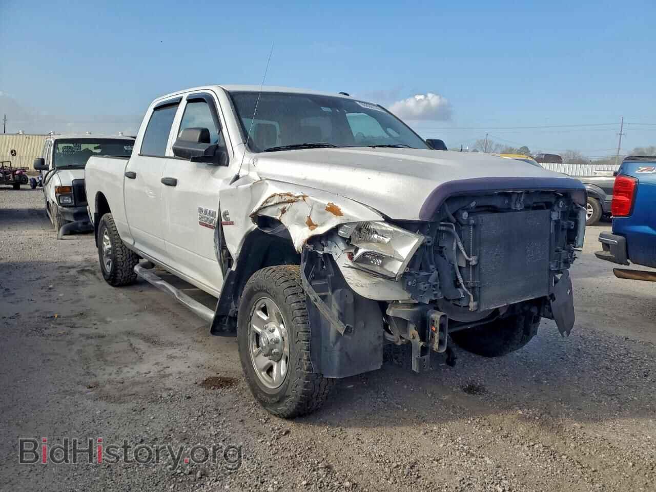 2014 RAM All Models - VIN: 3C6UR5CL7EG221471 - Photo 4