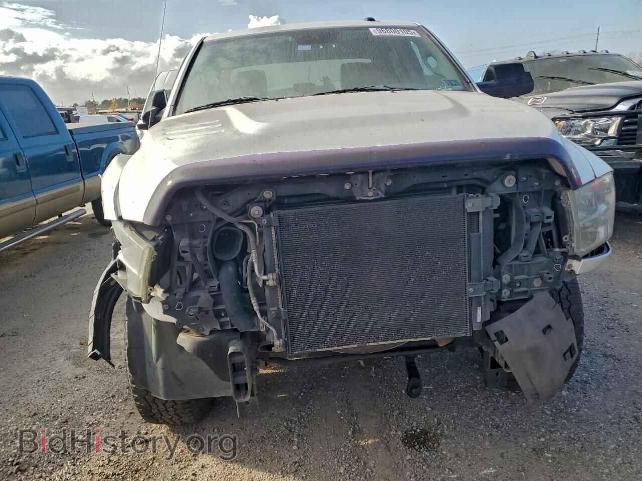 2014 RAM All Models - VIN: 3C6UR5CL7EG221471 - Photo 5