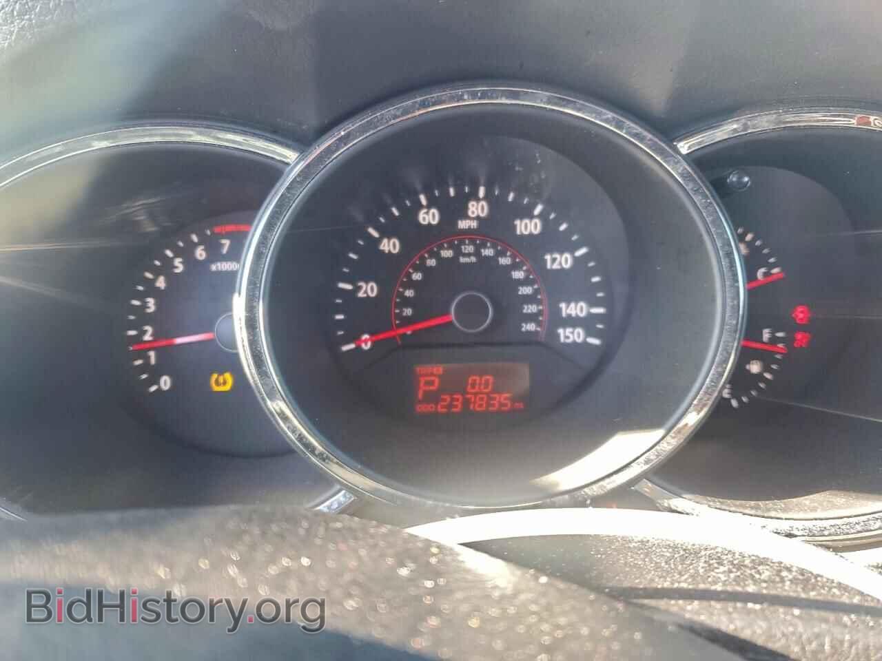 2011 KIA SORENTO - VIN: 5XYKT4A23BG086036 - Фото 9