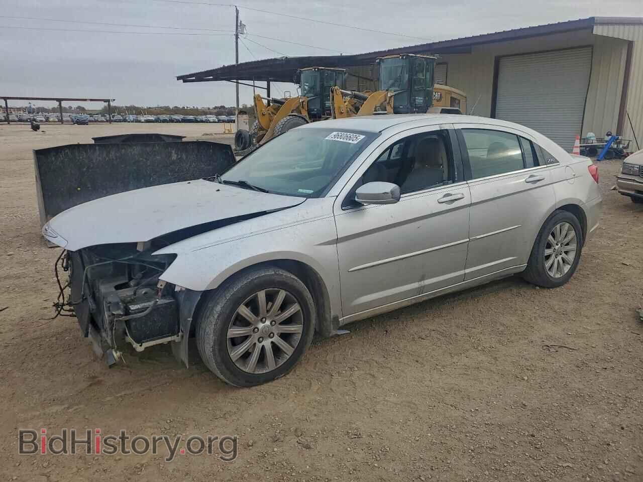 Photo 1C3BC1FG5BN538830 - CHRYSLER 200 2011