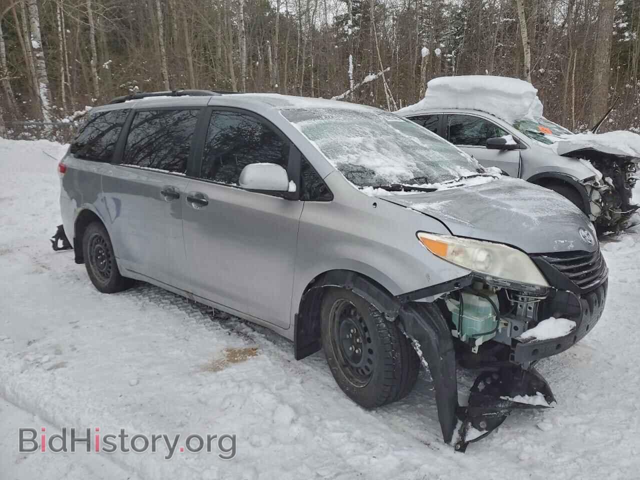 2011 TOYOTA All Models - VIN: 5TDZK3DC3BS144147 - Фото 4