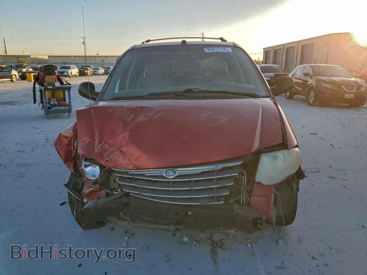 2005 CHRYSLER MINIVAN - VIN: 2C8GP64L15R567430 - Photo 5