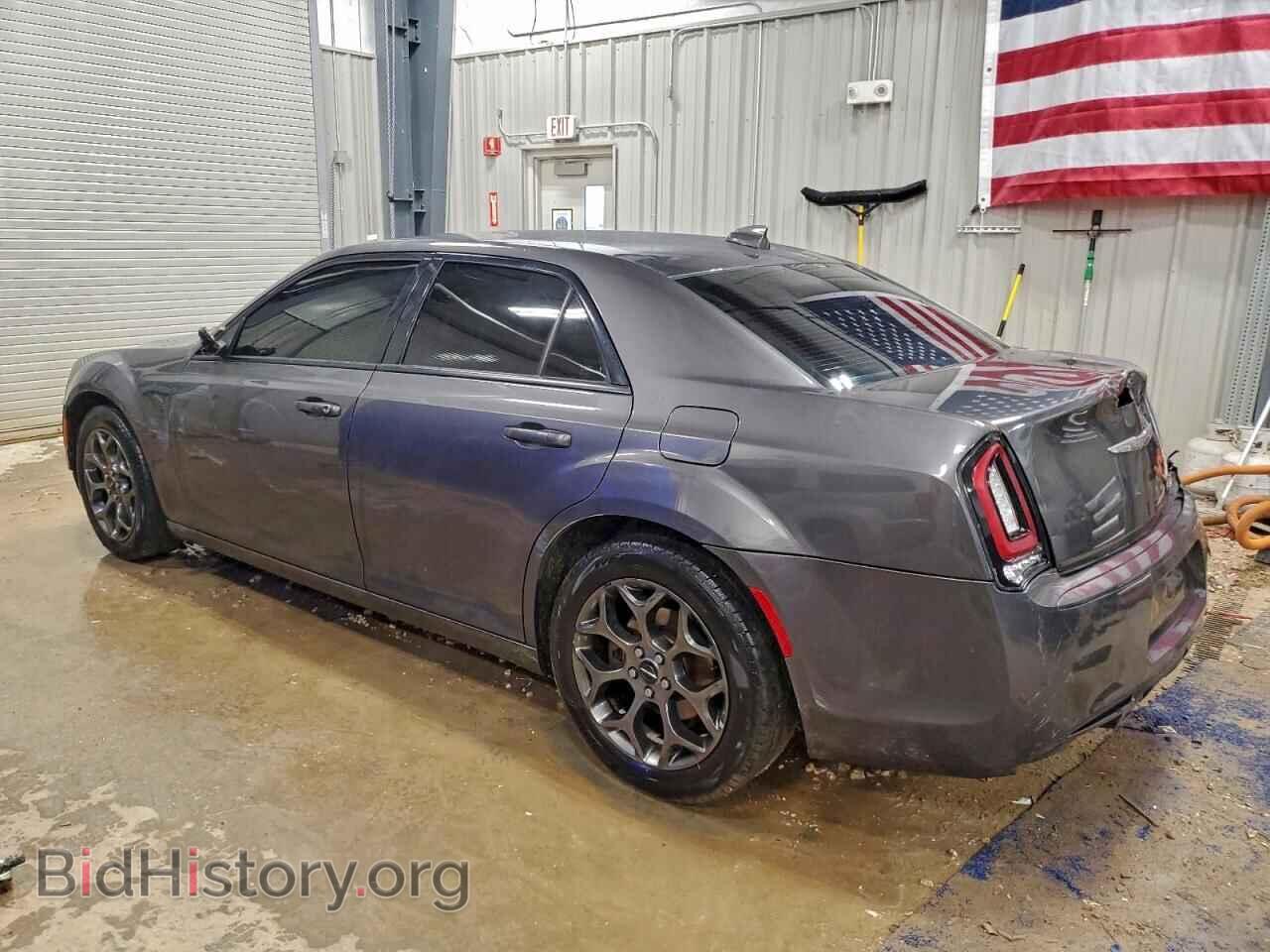 2018 CHRYSLER 300 - VIN: 2C3CCAGG9JH267572 - Фото 2