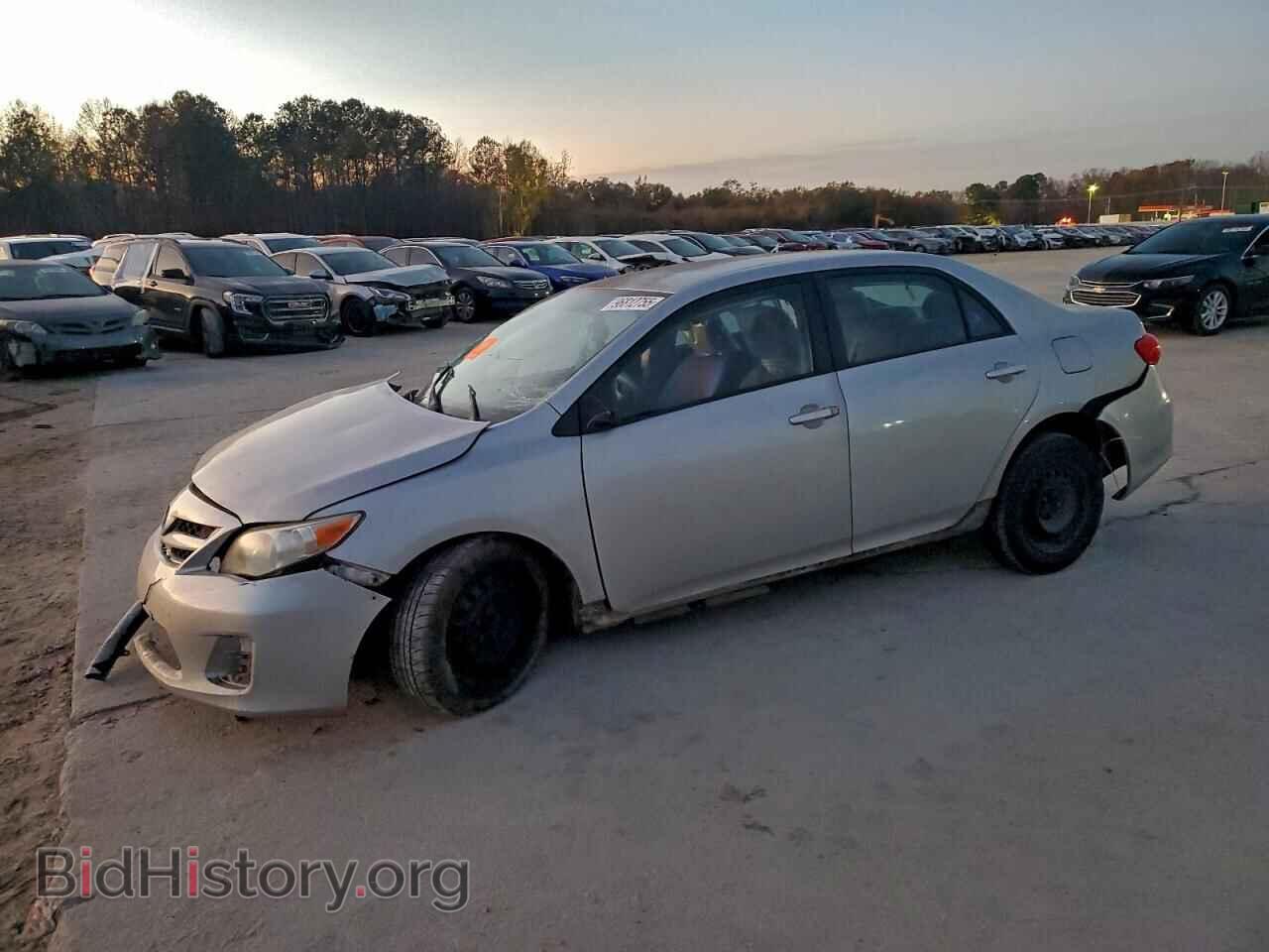 Photo 2T1BU4EEXBC748076 - TOYOTA COROLLA 2011