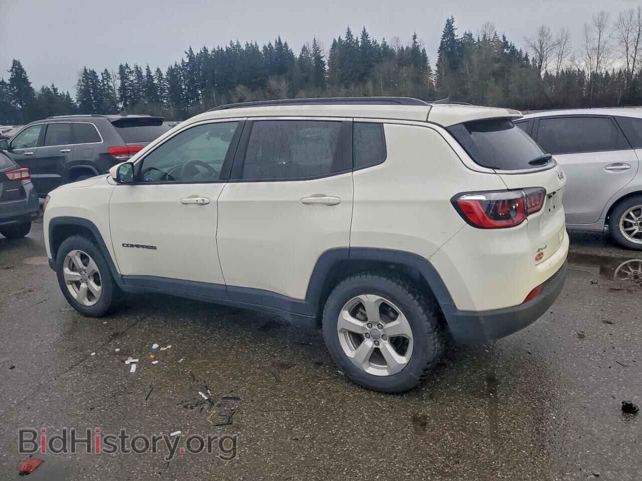 2018 JEEP COMPASS - VIN: 3C4NJDBB2JT401241 - Фото 2