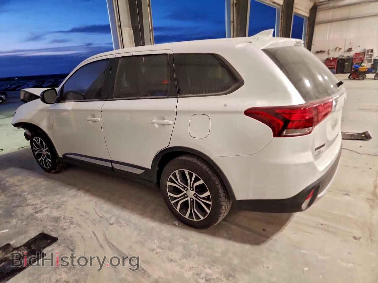 2017 MITSUBISHI OUTLANDER - VIN: JA4AD2A32HZ018112 - Фото 2