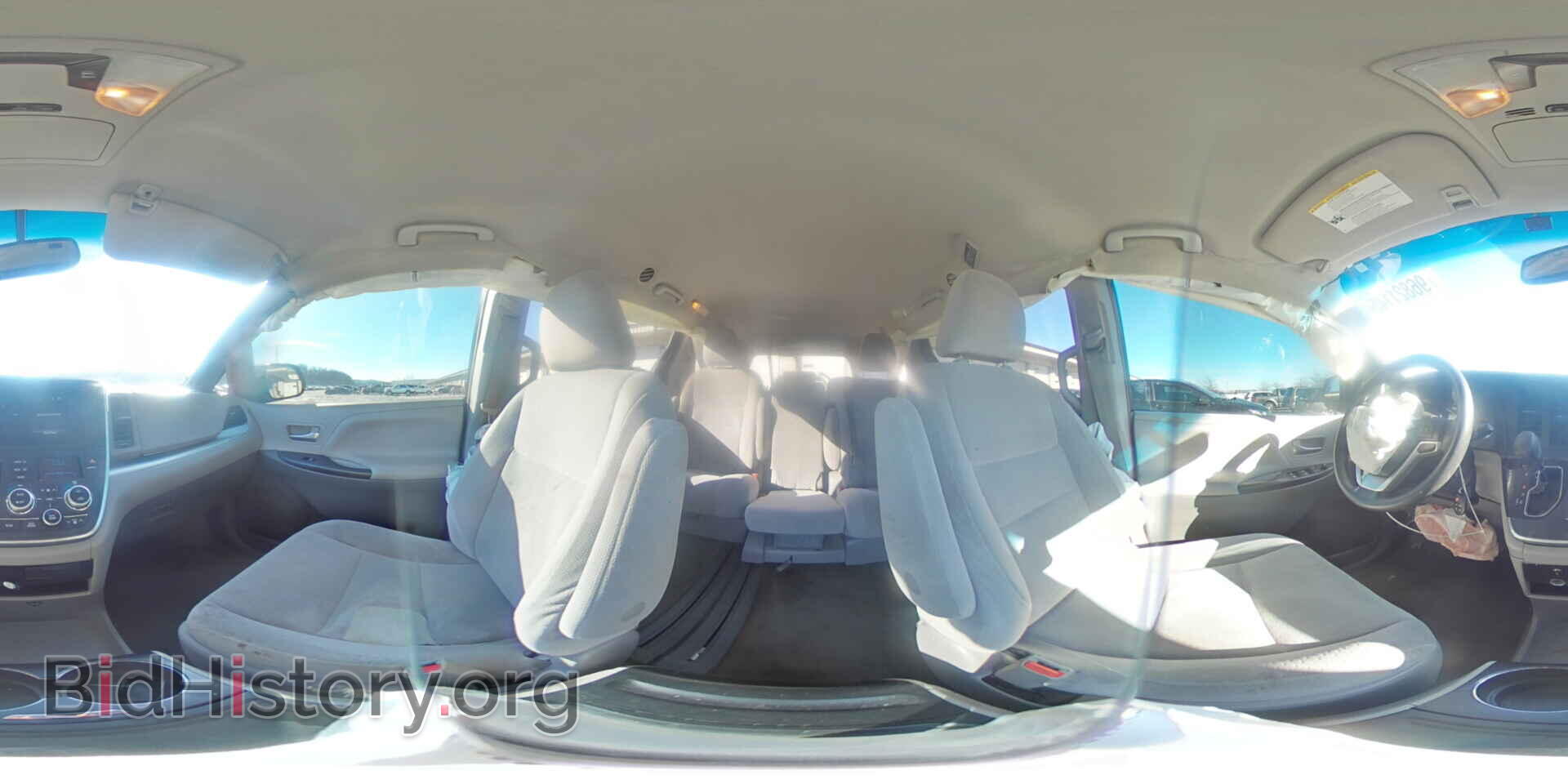 2015 TOYOTA All Models - VIN: 5TDKK3DC2FS632142 - Фото 16