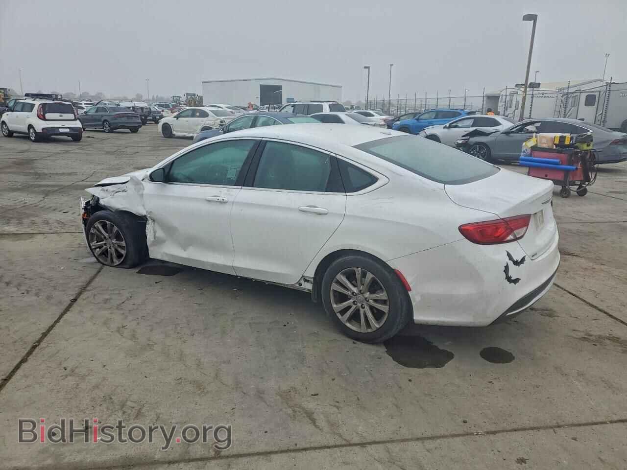 2015 CHRYSLER 200 - VIN: 1C3CCCAB8FN660602 - Фото 2