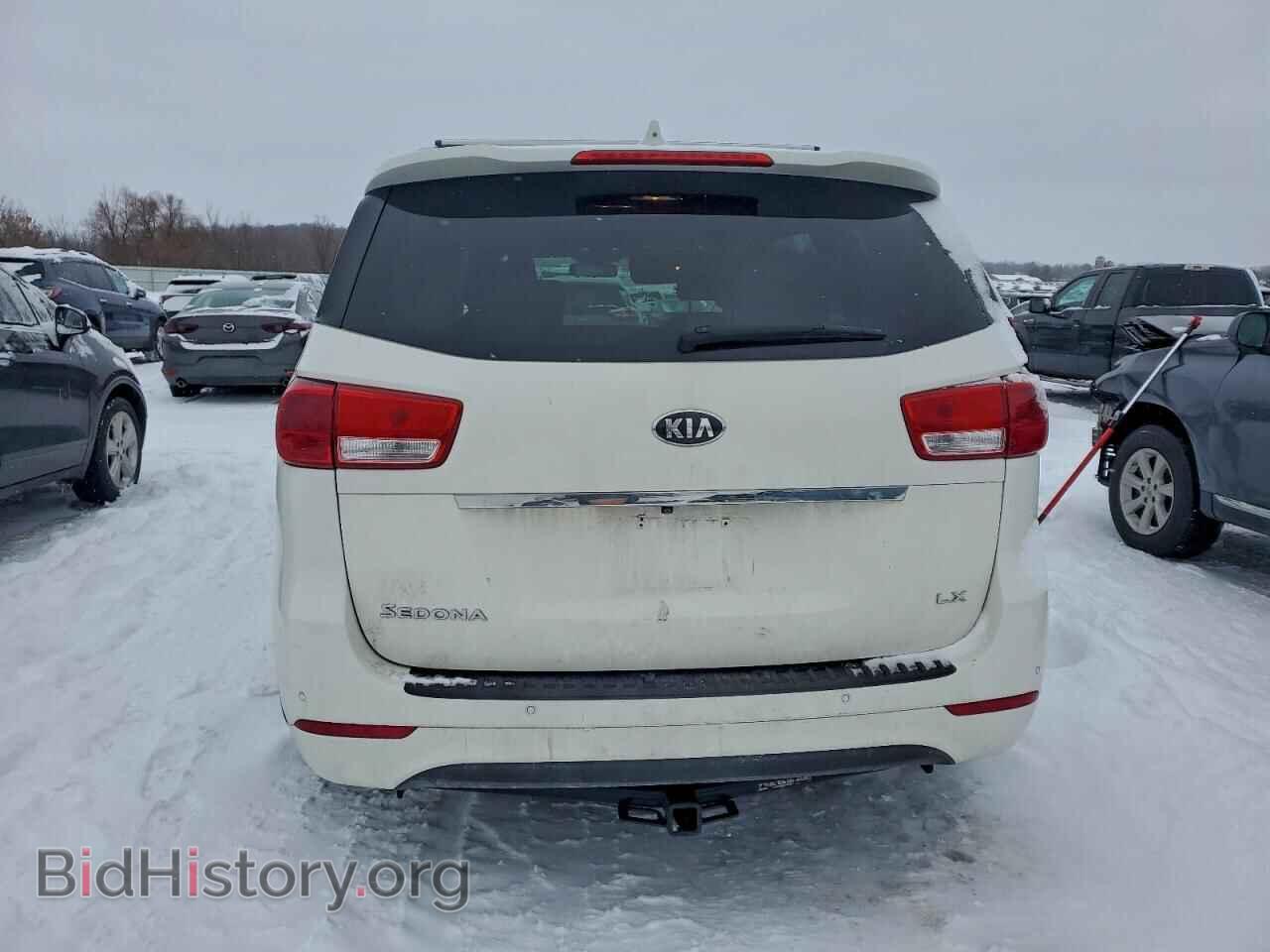 2016 KIA All Models - VIN: KNDMB5C19G6195214 - Photo 6