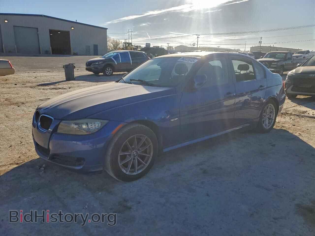 Фотография WBAPH7G51ANM51974 - BMW 3 SERIES 2010