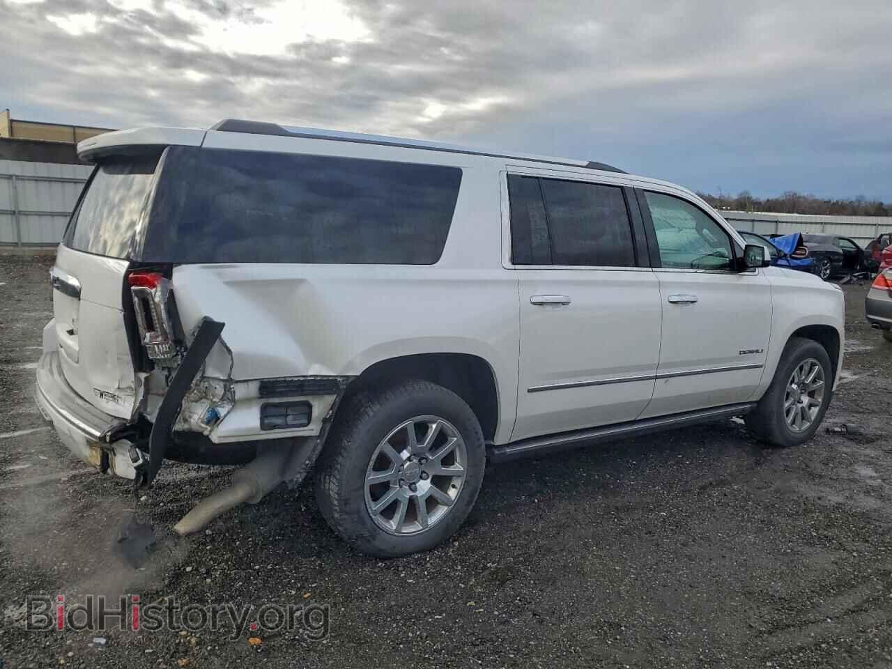 2017 GMC YUKON - VIN: 1GKS2HKJ8HR172621 - Фото 3