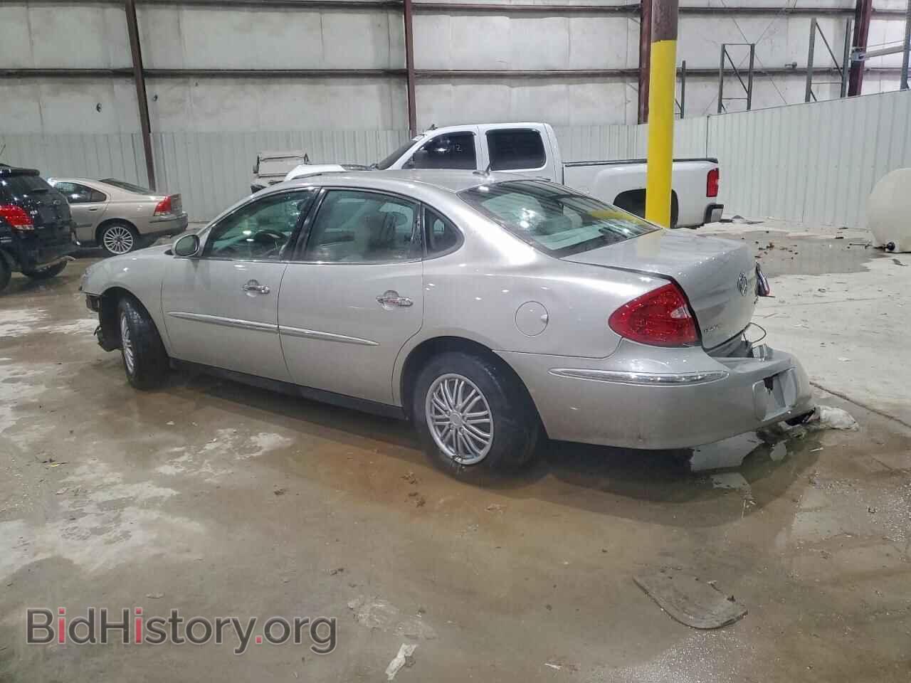 2008 BUICK LACROSSE - VIN: 2G4WC582881167867 - Photo 2