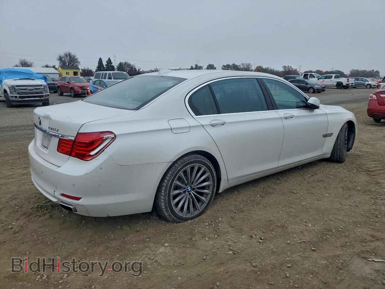 2011 BMW 7 SERIES - VIN: WBAKB8C51BC851537 - Фото 3