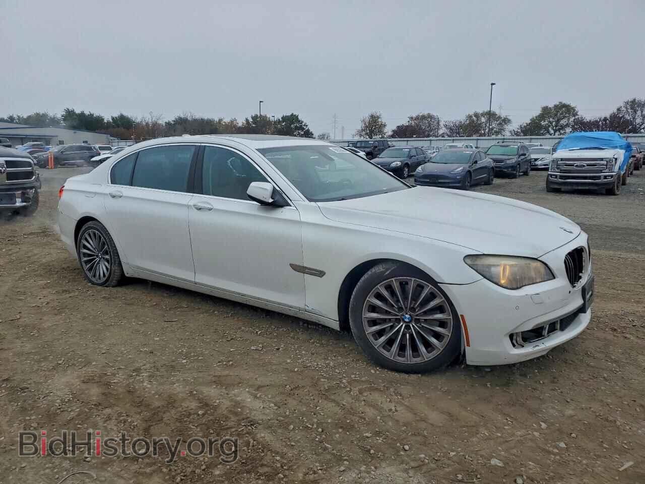 2011 BMW 7 SERIES - VIN: WBAKB8C51BC851537 - Фото 4