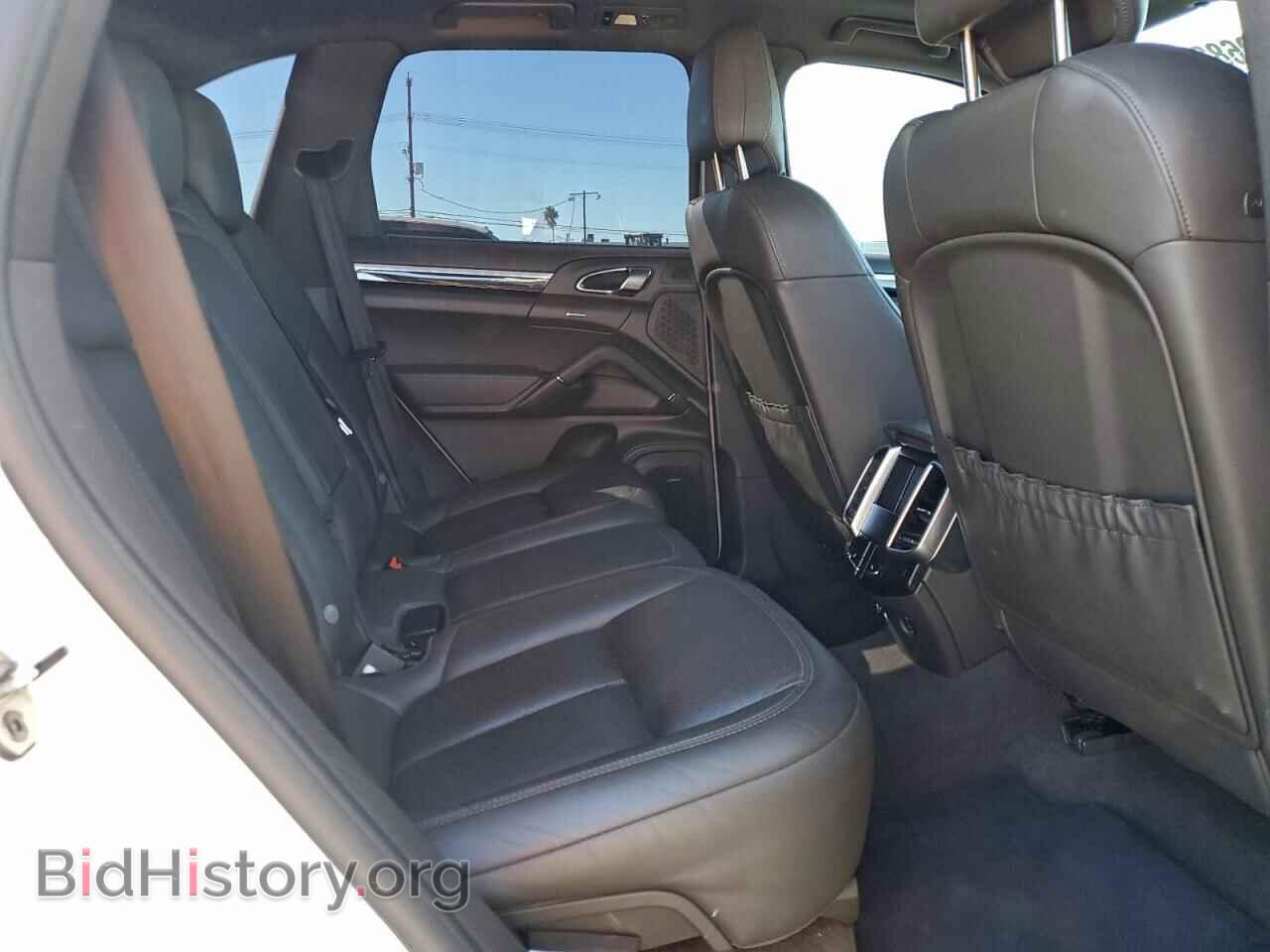 2017 PORSCHE CAYENNE - VIN: WP1AE2A27HLA71612 - Фото 10