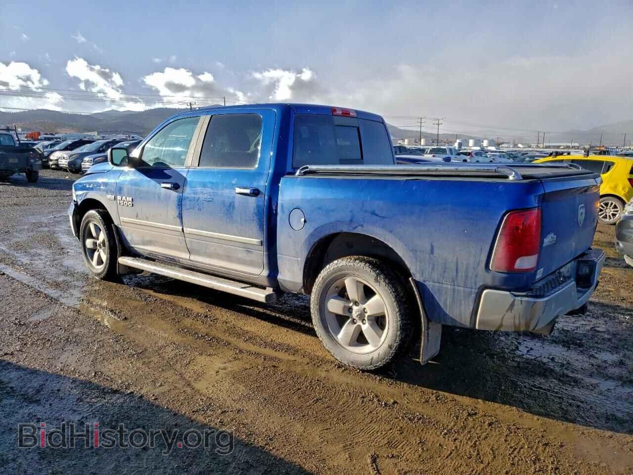 2017 RAM 1500 - VIN: 3C6RR7LTXHG746689 - Photo 2