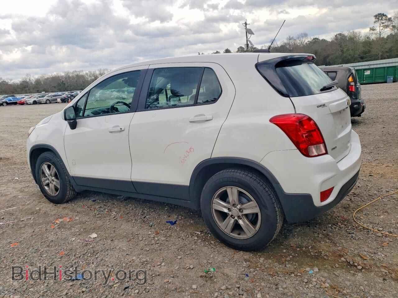 2019 CHEVROLET TRAX - VIN: 3GNCJKSB0KL355767 - Фото 2