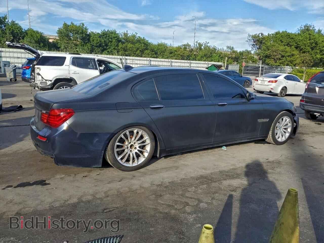 2015 BMW 7 SERIES - VIN: WBAYE8C55FD782076 - Фото 3
