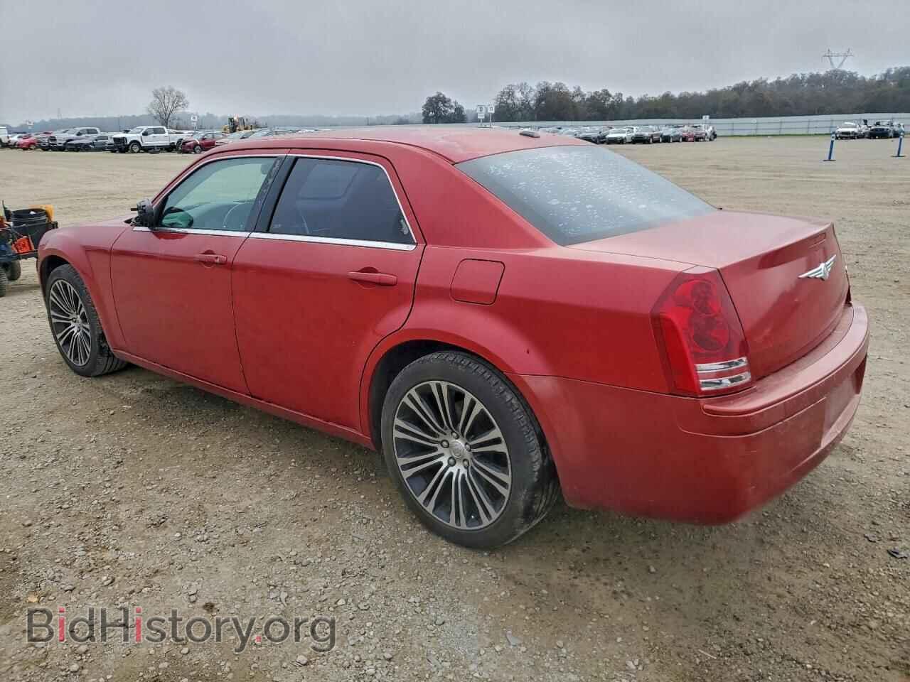 2010 CHRYSLER 300 - VIN: 2C3CA2CV2AH262424 - Фото 2