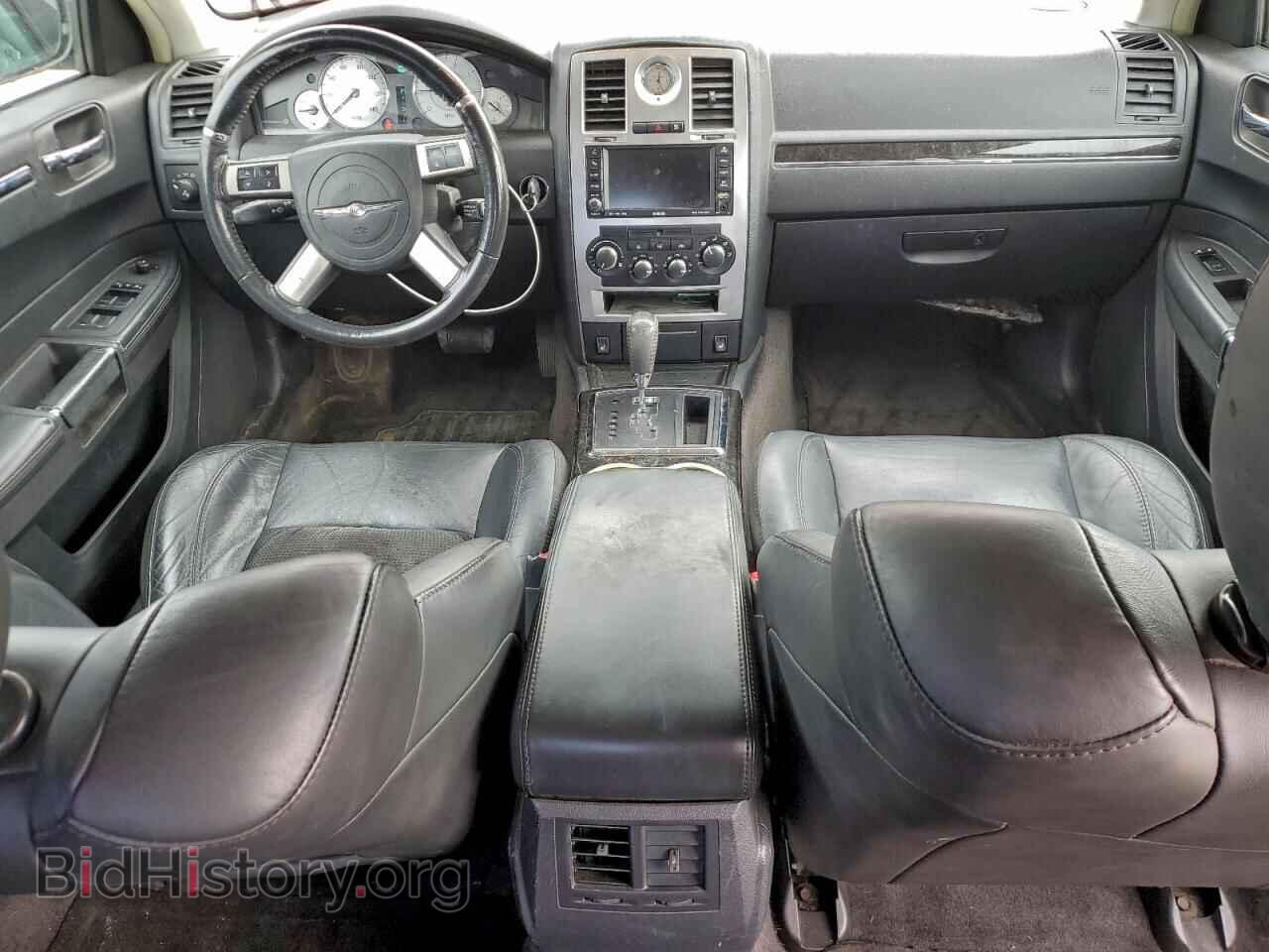 2010 CHRYSLER 300 - VIN: 2C3CA2CV2AH262424 - Фото 8