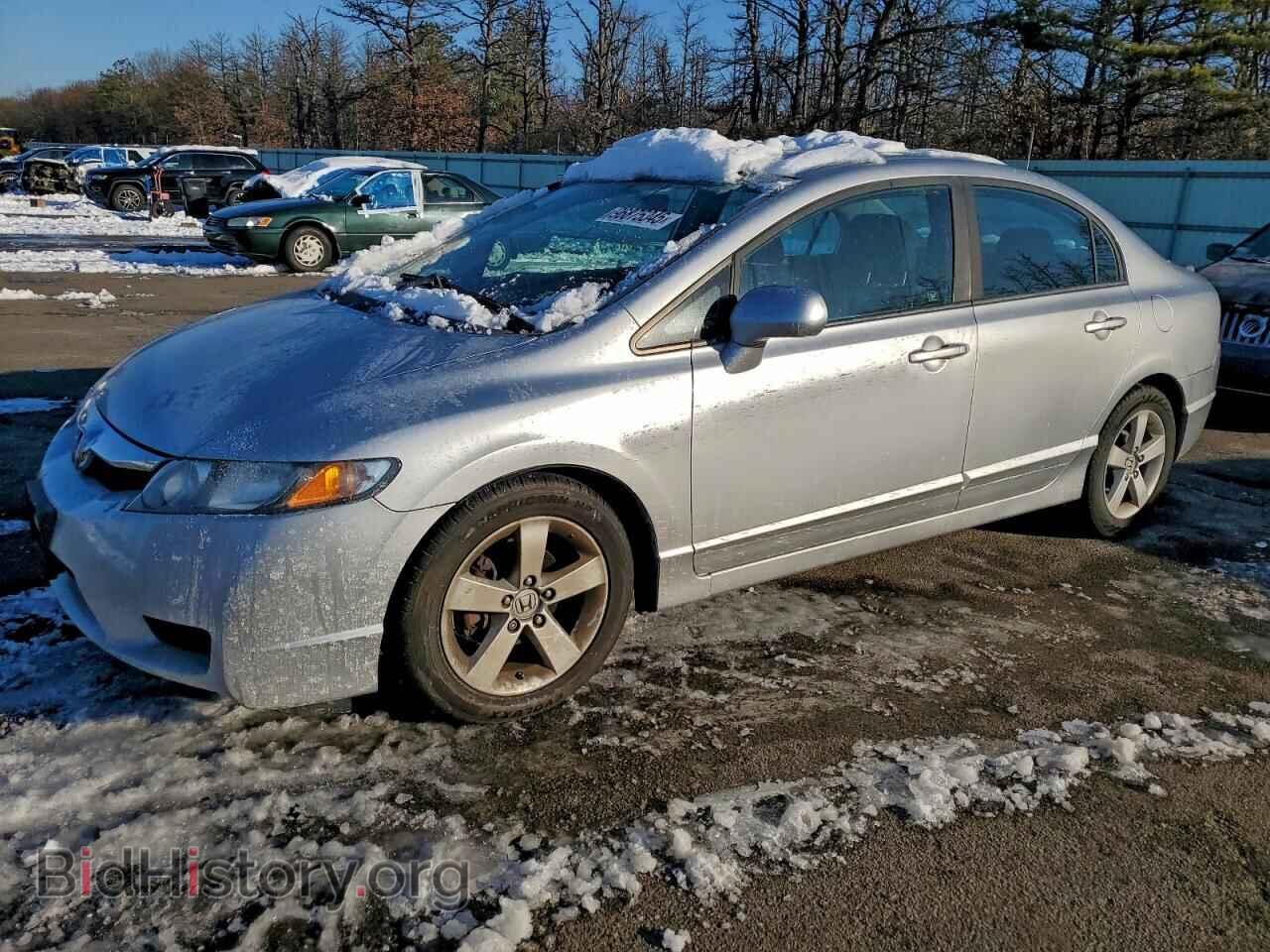 Photo 19XFA1F65AE083393 - HONDA CIVIC 2010
