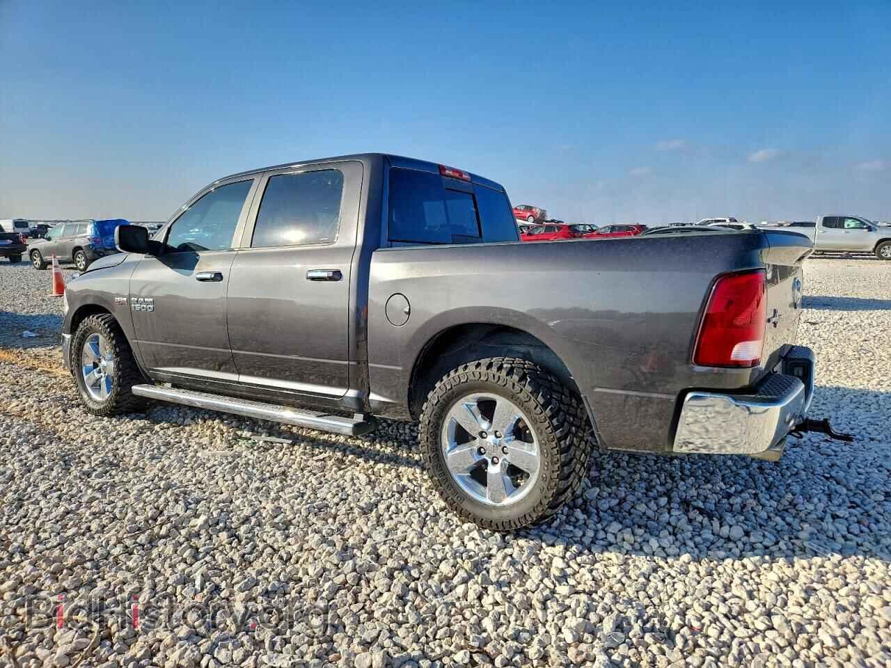 2017 RAM 1500 - VIN: 3C6RR6LT5HG592323 - Фото 2