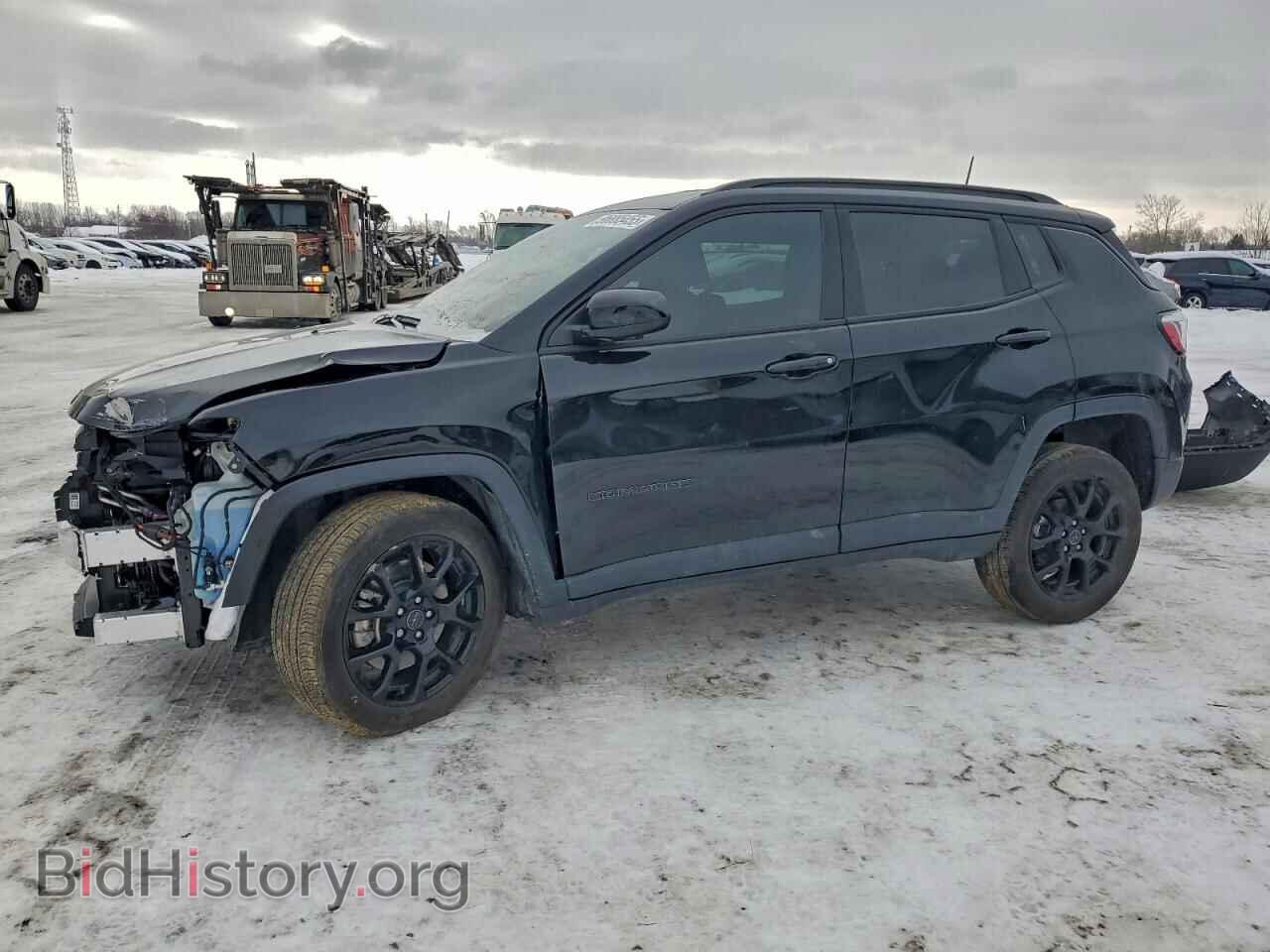 Фотография 3C4NJDFN4ST626816 - JEEP COMPASS 2025