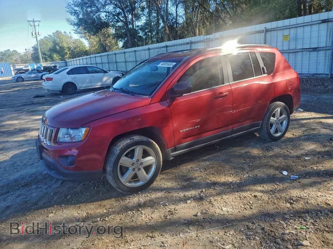 Photo 1J4NF5FB9BD158465 - JEEP COMPASS 2011
