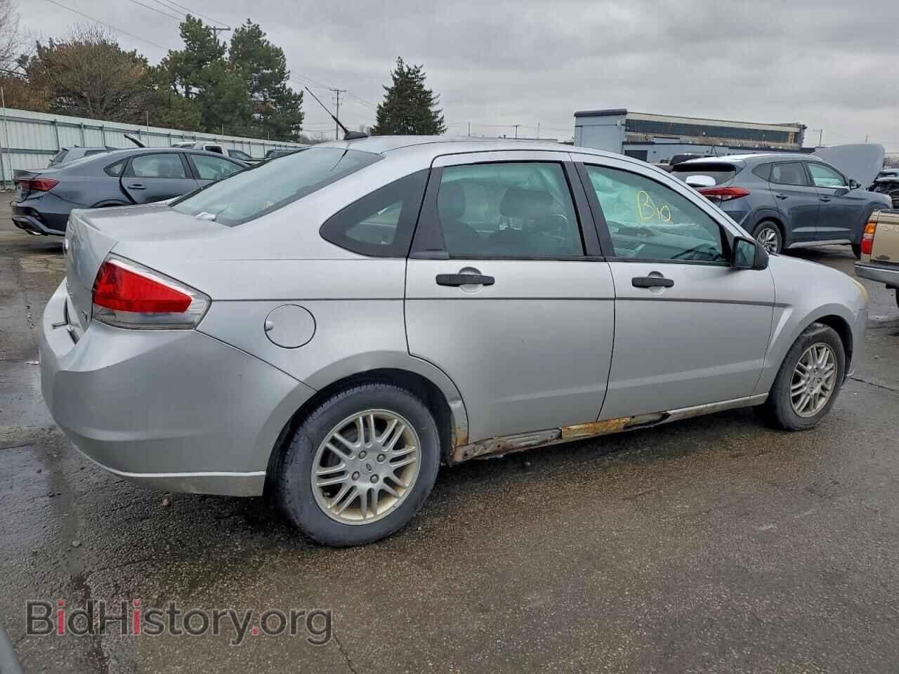 2011 FORD FOCUS - VIN: 1FAHP3FN6BW111449 - Photo 3
