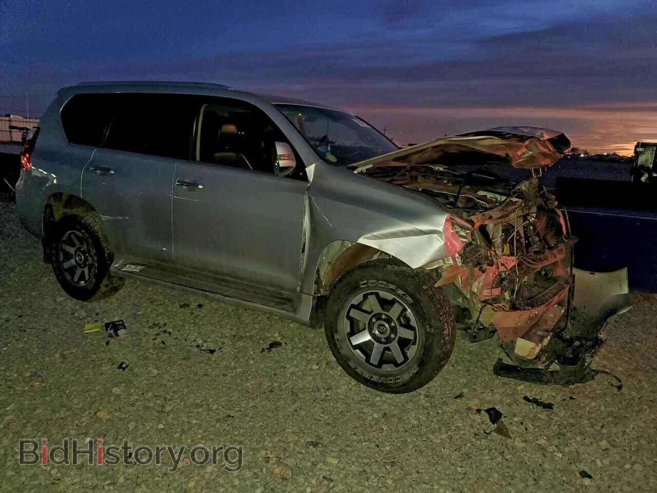 2011 LEXUS GX - VIN: JTJBM7FX9B5030188 - Фото 4