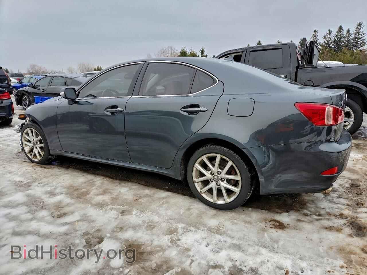 2011 LEXUS IS - VIN: JTHCF5C25B5052489 - Photo 2