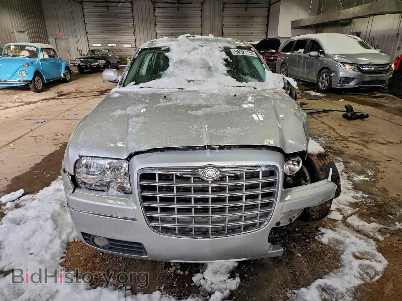2008 CHRYSLER 300 - VIN: 2C3KA53G48H257881 - Фото 5