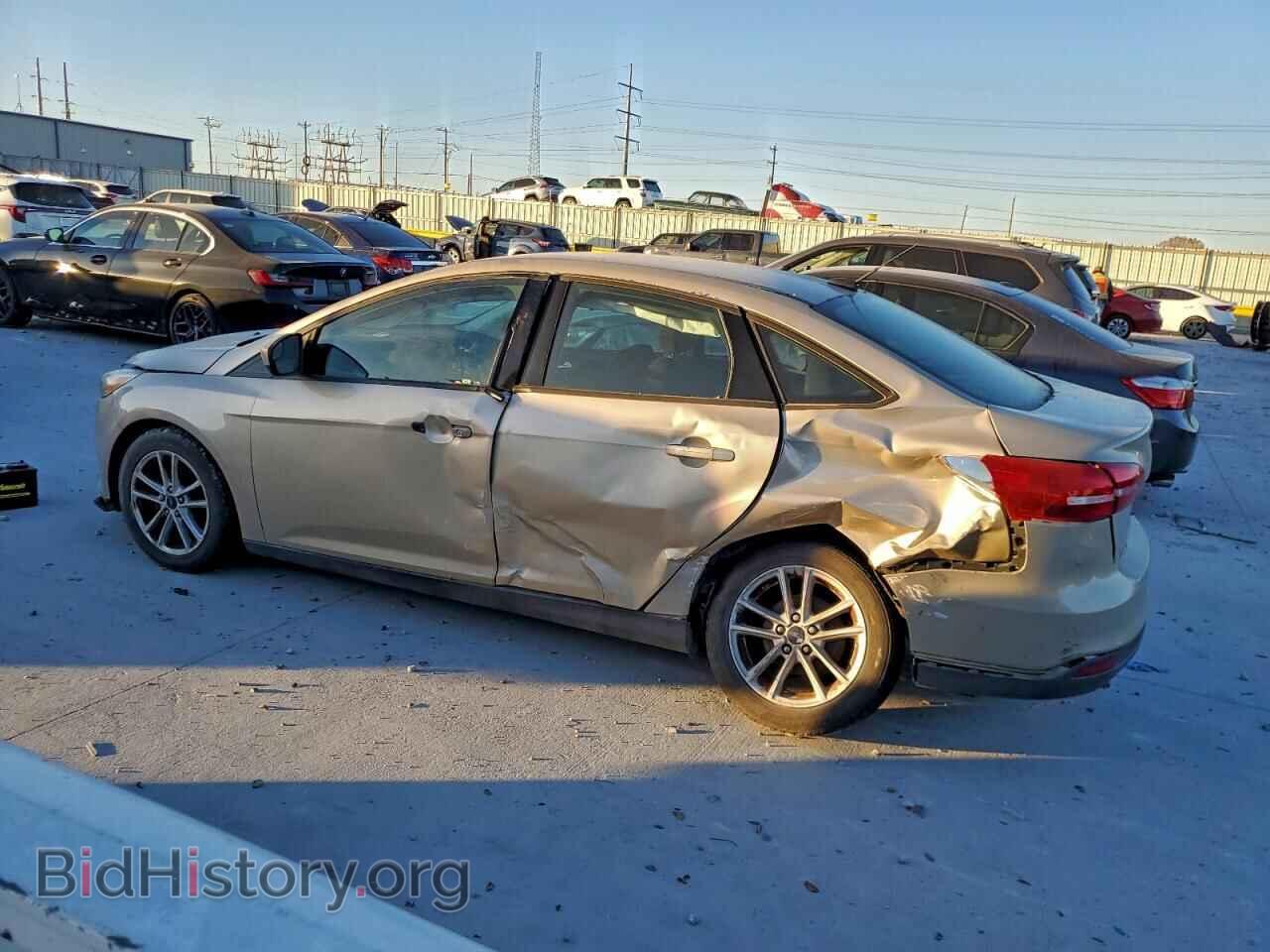 2018 FORD FOCUS - VIN: 1FADP3F22JL206210 - Фото 2