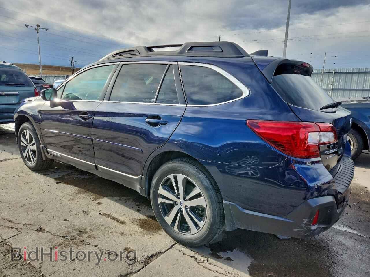 2018 SUBARU OUTBACK - VIN: 4S4BSENC3J3388064 - Фото 2