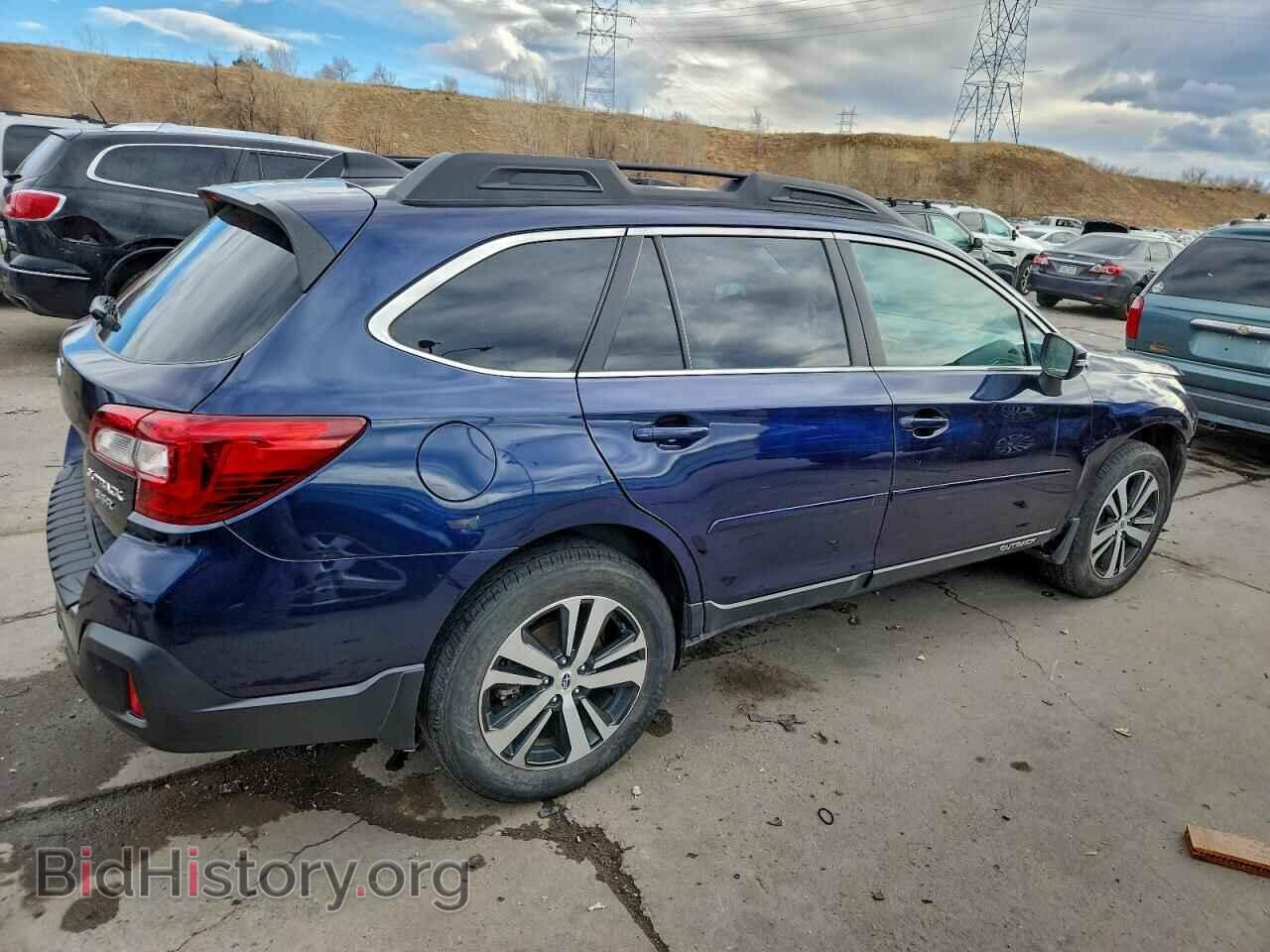 2018 SUBARU OUTBACK - VIN: 4S4BSENC3J3388064 - Фото 3