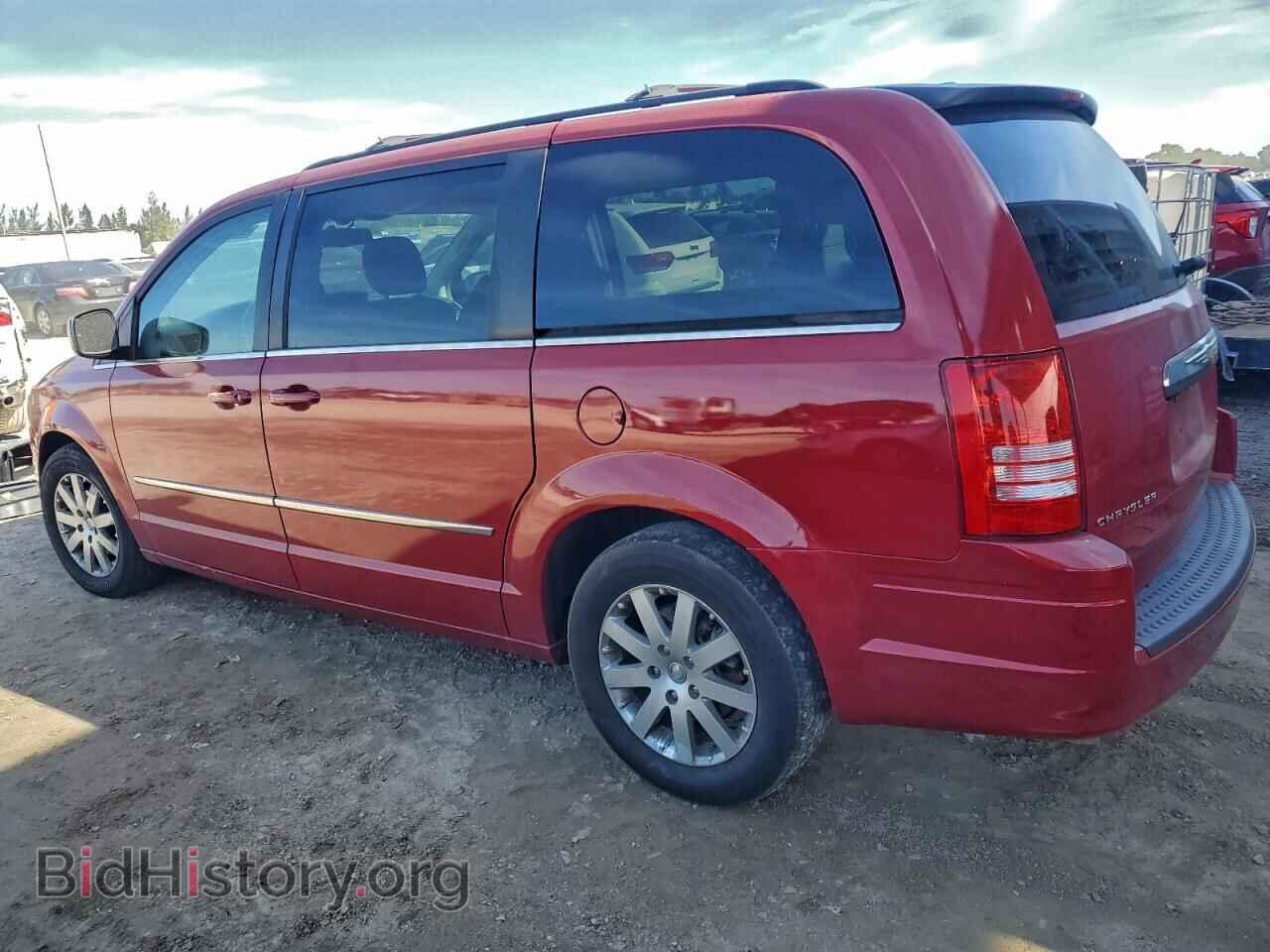 2010 CHRYSLER MINIVAN - VIN: 2A4RR5D19AR150316 - Photo 2