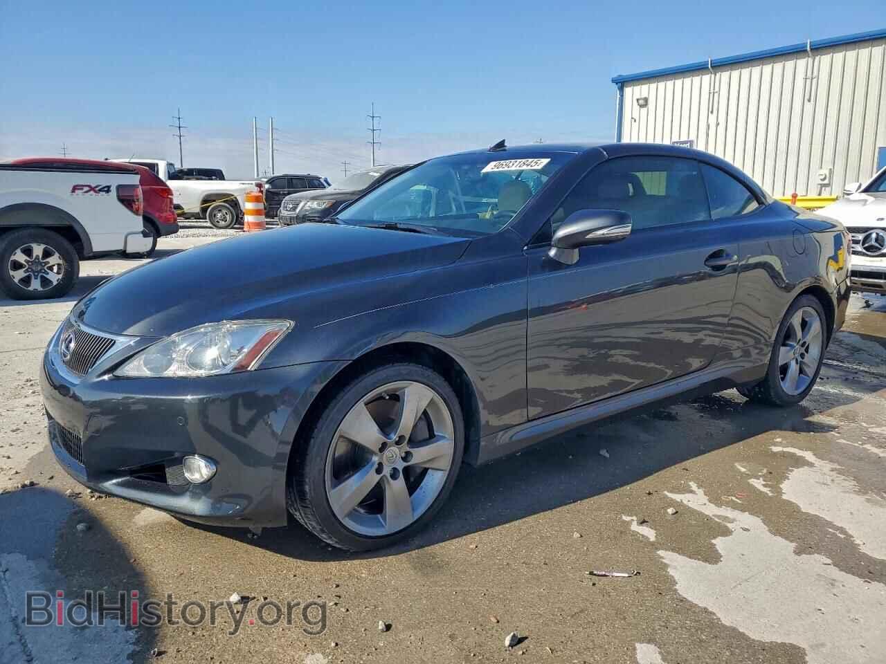 Photo JTHFE2C22A2503828 - LEXUS IS 2010