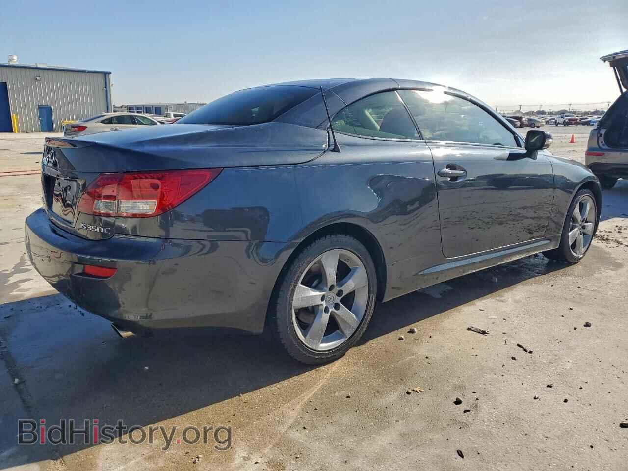 2010 LEXUS IS - VIN: JTHFE2C22A2503828 - Photo 3