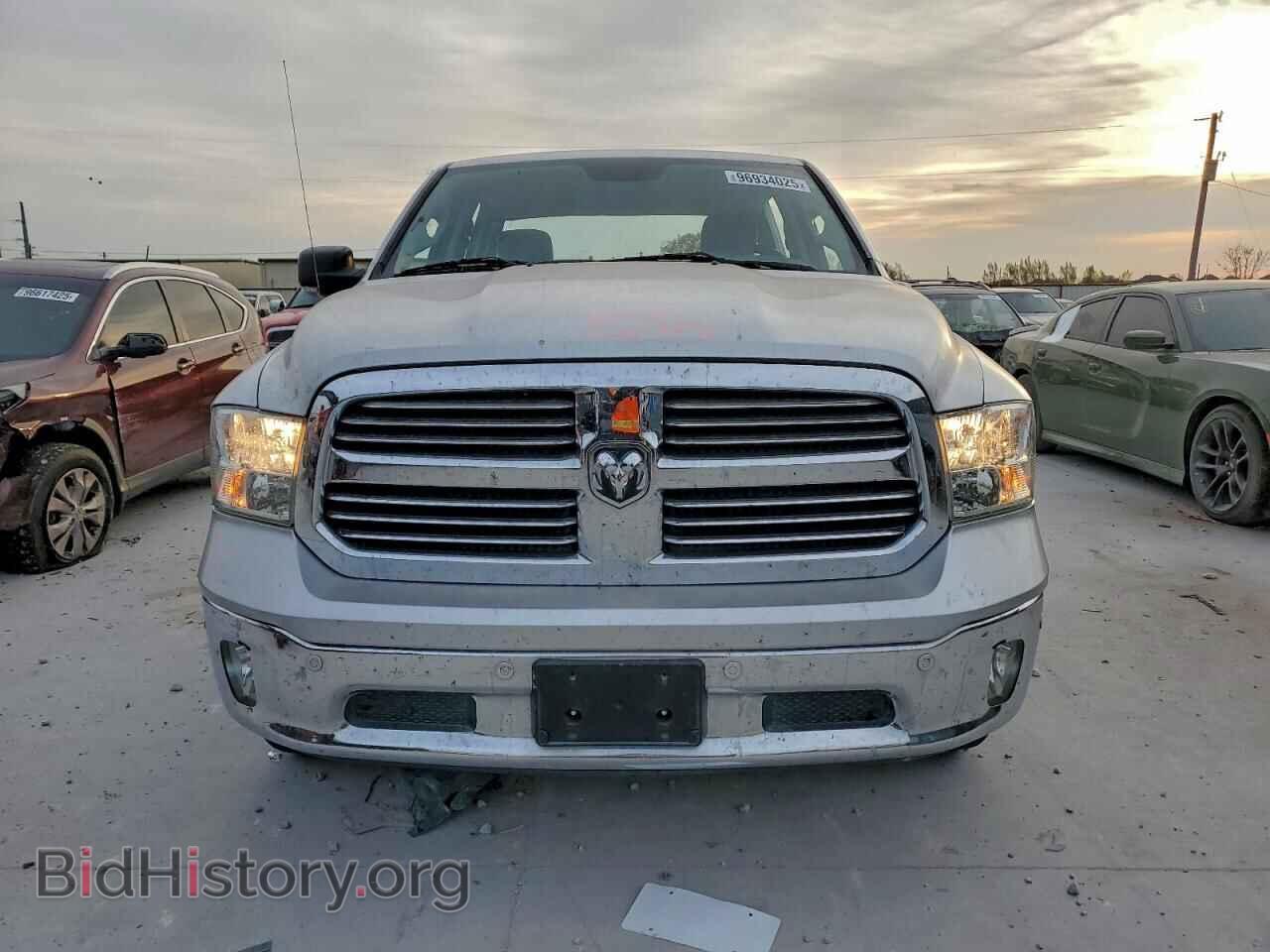 2019 RAM 1500 - VIN: 1C6RR6LT1KS554782 - Фото 5