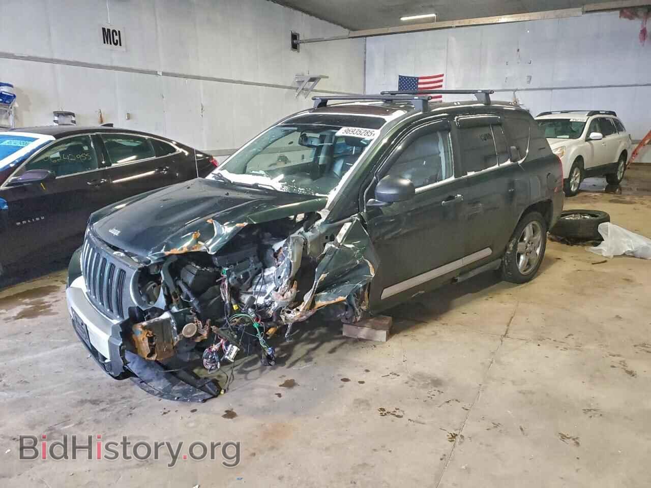 Photo 1J4NF5FB7AD611237 - JEEP COMPASS 2010