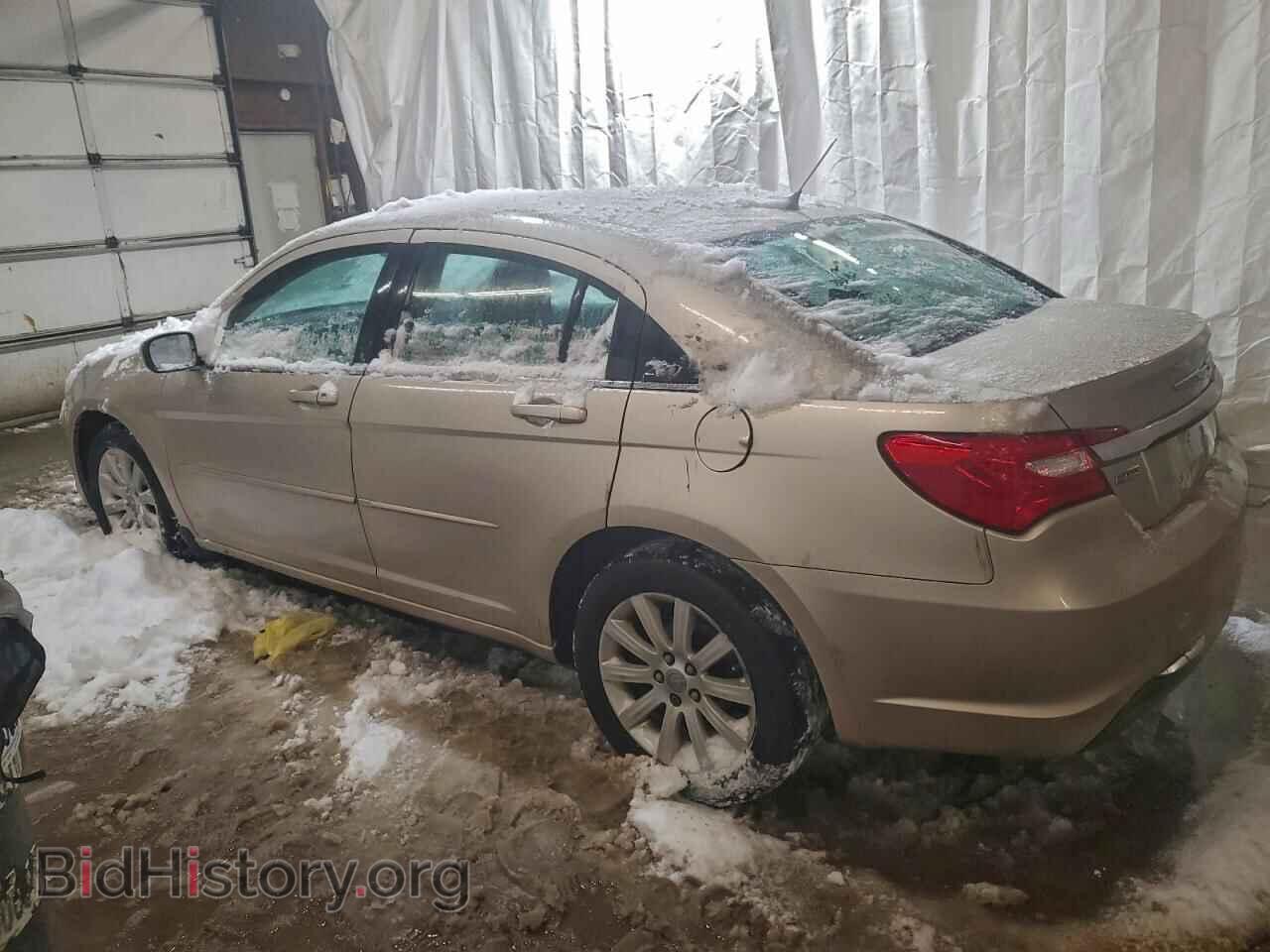 2013 CHRYSLER 200 - VIN: 1C3CCBBG5DN635996 - Photo 2