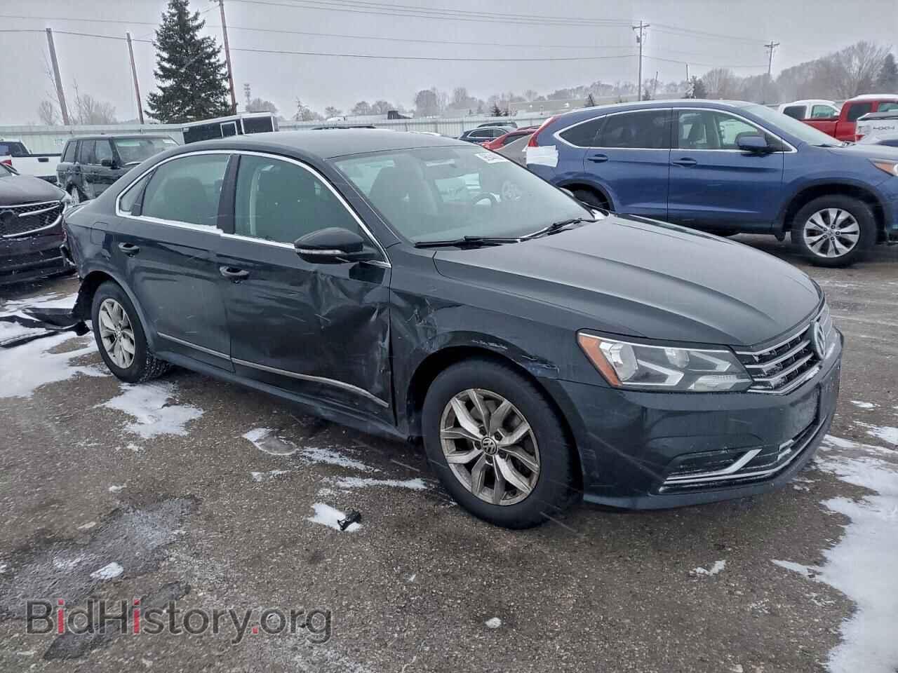 2017 VOLKSWAGEN PASSAT - VIN: 1VWAT7A37HC015521 - Фото 4