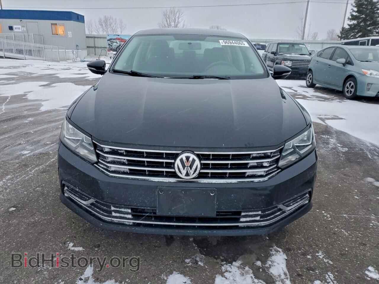 2017 VOLKSWAGEN PASSAT - VIN: 1VWAT7A37HC015521 - Фото 5